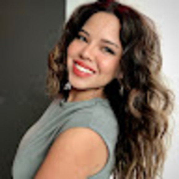 Meet your Posher, Ximena - Picture 1 of 1
